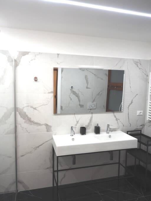 Sottoripa Loft Daire Cenova Dış mekan fotoğraf